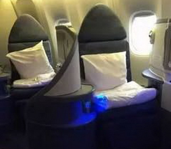 Khách Trung Quốc bị tố "tấn công tình dục" tiếp viên Air Canada ảnh 1