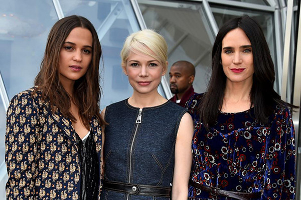 Phong cách thảm đỏ "ăn tiền" của nữ diễn viên Alicia Vikander ảnh 3