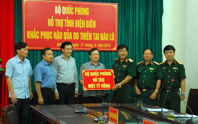 Bộ Quốc phòng hỗ trợ Điện Biên 1 tỷ đồng khắc phục hậu quả mưa lũ ảnh 1