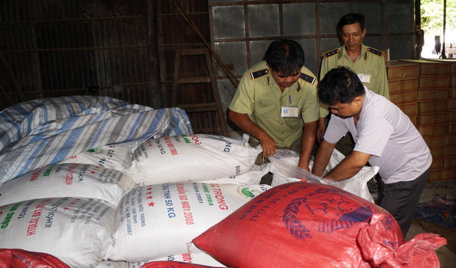 Thủ đoạn tinh vi của đối tượng nhập lậu đường cát Thái Lan ảnh 1