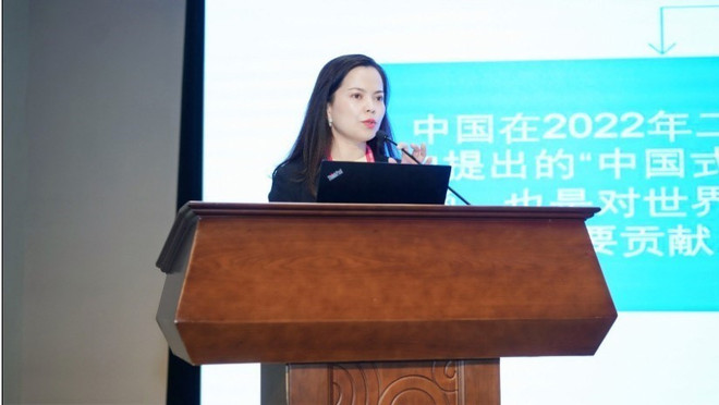 Tiến sỹ Trần Thị Thủy phát biểu tại “Diễn đàn Kết nối thế giới: Trao đổi văn hóa và học hỏi giữa các nền văn minh” do Đại học Lan Châu (Cam Túc, Trung Quốc) tổ chức. (Ảnh: TTXVN phát) ttxvn_tran_thi_thuy.jpg