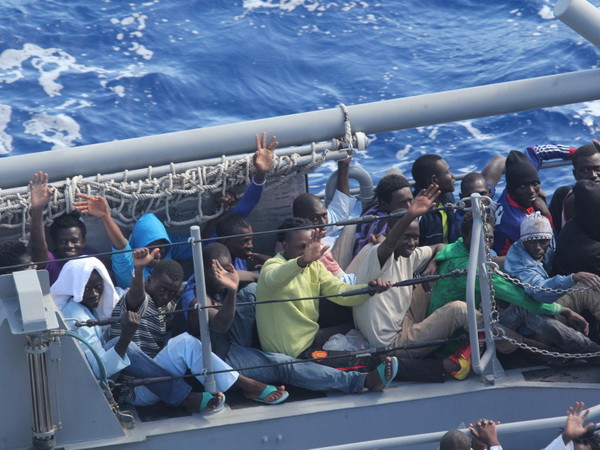 "Al-Qaeda trà trộn vào dòng người di cư sang châu Âu" ảnh 1