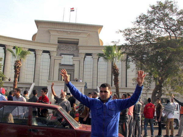 Anh em Hồi giáo kêu gọi đàm phán giải quyết khủng hoảng ảnh 1