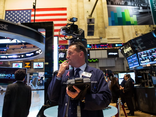 Thị trường chứng khoán thế giới biến động trái chiều ảnh 1