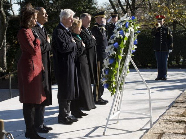 Tổng thống Mỹ Obama ca ngợi sự “táo bạo” của J.F Kennedy ảnh 1