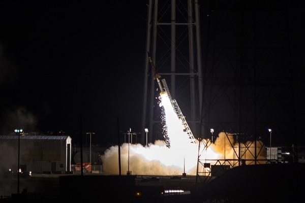 Mỹ thử nghiệm tên lửa đạn đạo thuộc hệ thống vũ khí Aegis ảnh 1