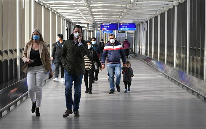 Các nhà lãnh đạo Đức nhất trí kéo dài lệnh phong tỏa đến giữa tháng Tư ảnh 1