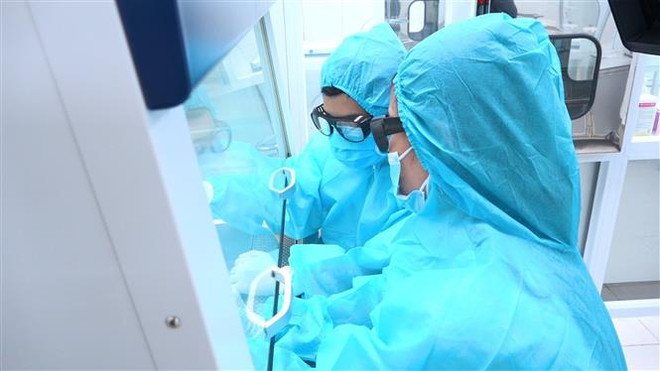 Học giả Ấn Độ: Việt Nam ứng phó ra sao với “chủ nghĩa dân tộc vaccine” ảnh 1