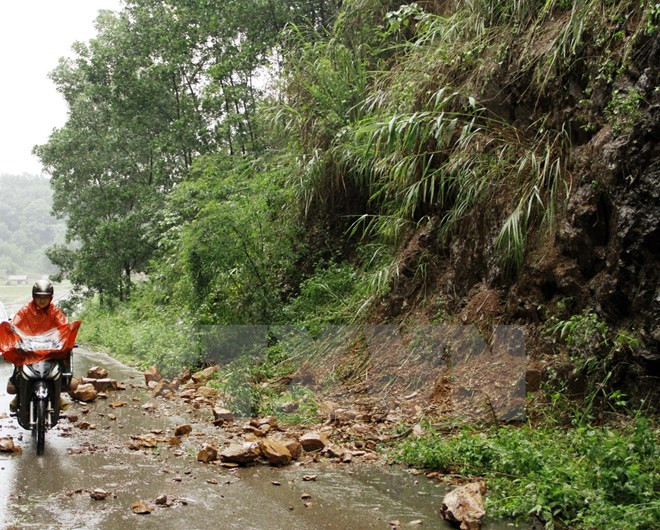 Bắc Bộ vẫn có mưa trên diện rộng, vùng núi đề phòng lũ quét và sạt lở ảnh 1