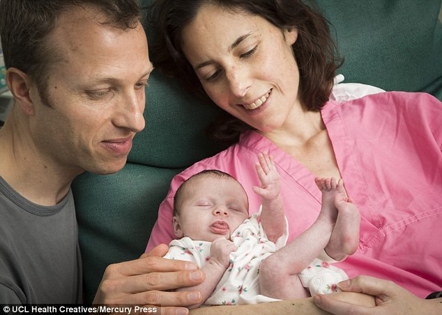 Phát hiện khối u khi sinh mổ, người mẹ qua đời khi con 10 tuần tuổi ảnh 2