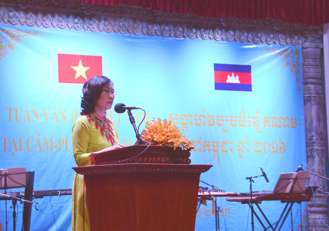 Khai mạc Tuần văn hóa Việt Nam tại Campuchia năm 2016 ảnh 2