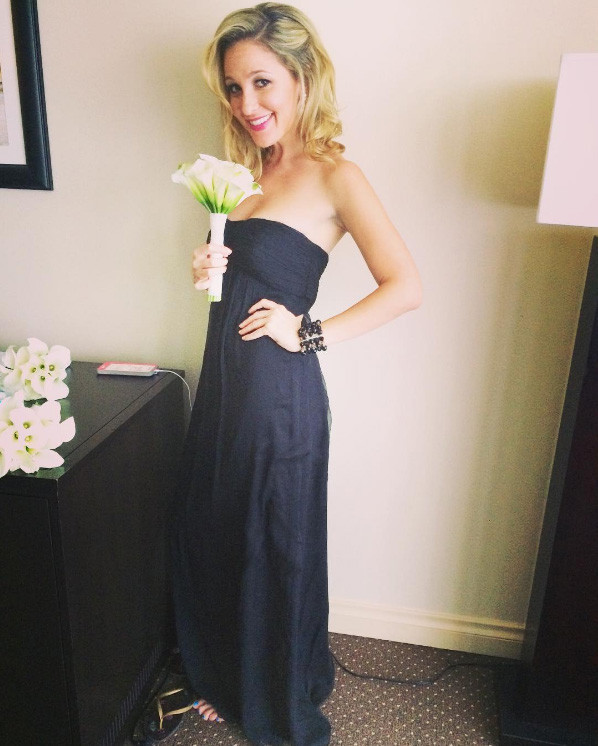 Cô gái kiếm được gần 1.000 USD mỗi ngày nhờ công việc phù dâu ảnh 2