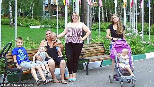 Lo ngại làn sóng tị nạn, một gia đình Đức chạy sang Nga ảnh 2