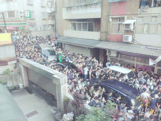 Pokemon Go gây ra cảnh tắc đường kinh hoàng ở Đài Loan ảnh 1