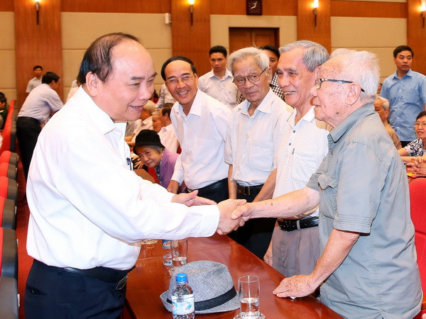 Thủ tướng Nguyễn Xuân Phúc tiếp xúc cử tri Hải Phòng ảnh 1