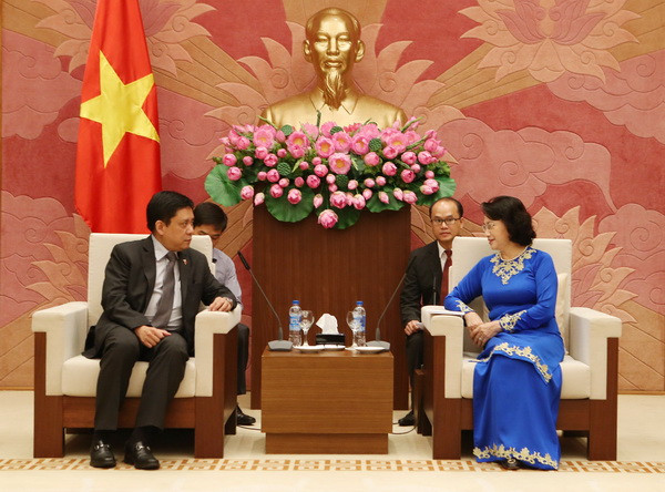 Chủ tịch Quốc hội tiếp Đại sứ New Zealand và Đại sứ Philippines ảnh 2