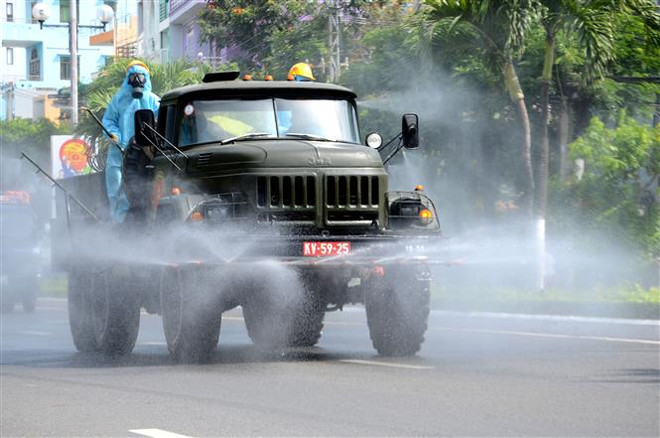 Đà Nẵng phong tỏa tạm thời khu chung cư để phòng chống dịch COVID-19 ảnh 1