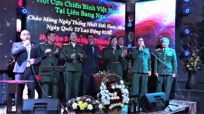Hội cựu chiến binh Việt Nam tại Nga kỷ niệm ngày thống nhất đất nước ảnh 1