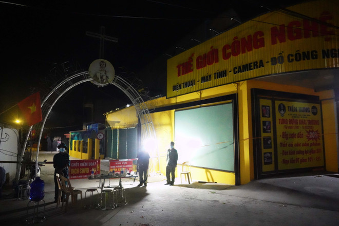 [Photo] Hà Nam: Cách ly xã hội xã Công Lý từ 0 giờ ngày 16/5 ảnh 2