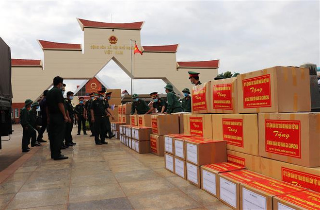 Quân khu 7 sẵn sàng cho nhiệm vụ chống COVID-19 ở cấp độ cao hơn ảnh 2