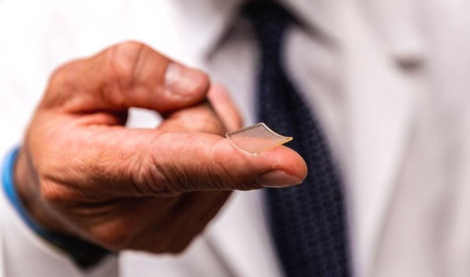 Mỹ tạo nguyên mẫu vắcxin dạng miếng dán ngừa virus SARS-CoV-2 ảnh 1