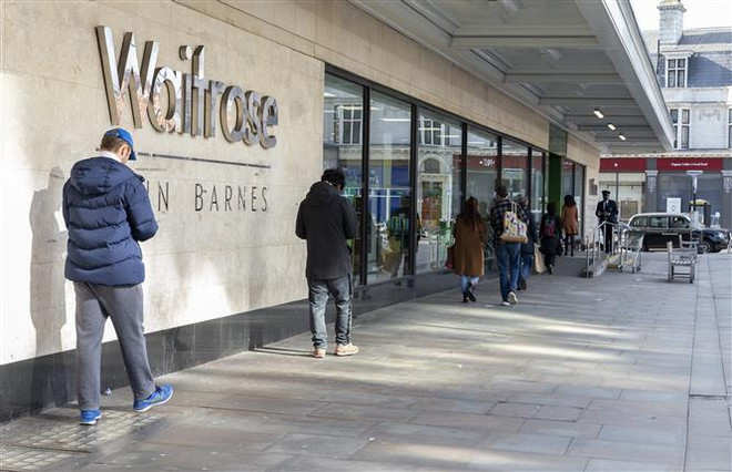 Pháp đối mặt nguy cơ suy thoái, lòng tin người tiêu dùng Anh giảm mạnh ảnh 2