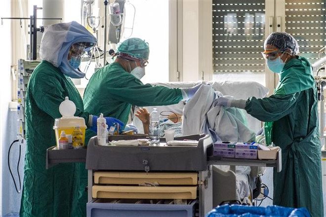 Các ca mắc COVID-19 đầu tiên ở Italy có thể xuất hiện từ tháng 1 ảnh 1