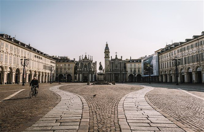 Italy có thể nới lỏng một số biện pháp hạn chế trước cuối tháng Tư ảnh 1