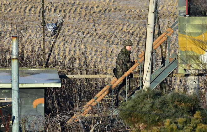 Hàn Quốc triển khai pháo binh tới các khu vực đặt loa phóng thanh ảnh 1