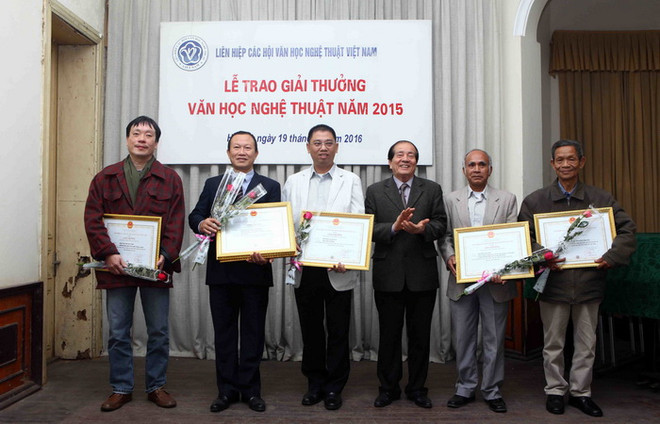 67 tác phẩm tiêu biểu được trao Giải thưởng Văn học Nghệ thuật 2015 ảnh 1