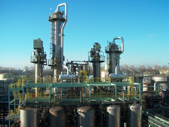 Oman sẽ cắt giảm 70% các khoản trợ cấp vì giá dầu giảm ảnh 1