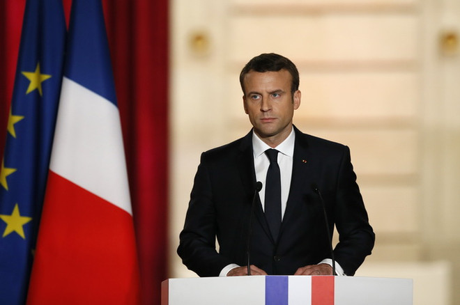 Tổng thống Pháp Emmanuel Macron tại một sự kiện ở Paris ngày 14/5. (Nguồn: EPA/TTXVN) Tổng thống Emmanuel Macron vẽ lại bản đồ chính trị của nước Pháp ảnh 1