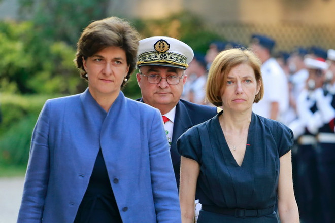 Tổng thống Pháp cải tổ nội các sau khi một loạt bộ trưởng từ chức ảnh 1