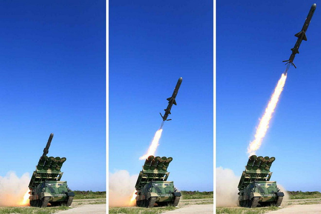 Một vụ thử tên lửa của Triều Tiên. (Nguồn: Yonhap/TTXVN) Triều Tiên chỉ trích các điều kiện đối thoại không công bằng ảnh 1