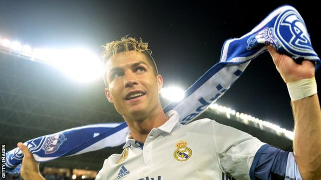Cristiano Ronaldo. (Nguồn: Getty Images) Cristiano Ronaldo trở thành vận động viên kiếm tiền giỏi nhất ảnh 1