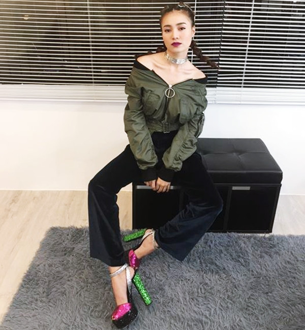 Mỹ nhân Việt lăng xê quần nhung, đầm hai dây gợi cảm trong tuần qua ảnh 2