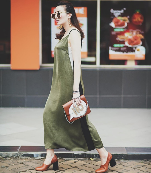 Mỹ nhân Việt lăng xê quần nhung, đầm hai dây gợi cảm trong tuần qua ảnh 6