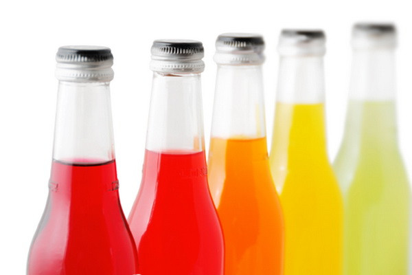 Các nước vùng Vịnh đánh thuế nặng thuốc lá và đồ uống không cồn ảnh 1