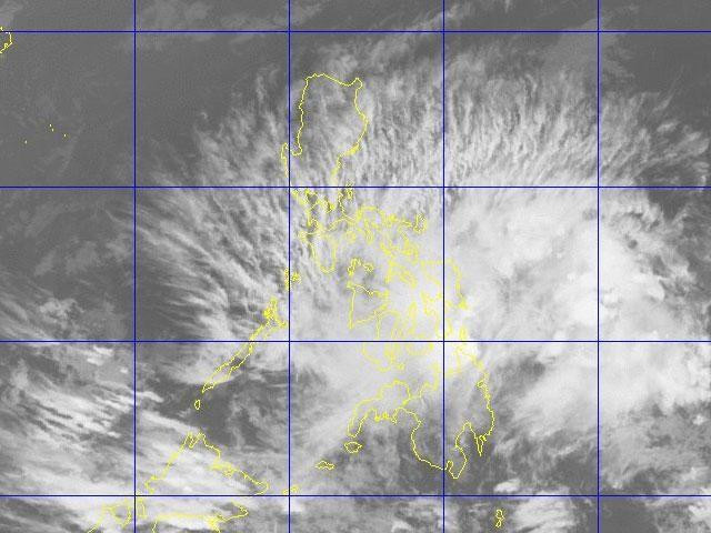 Áp thấp nhiệt đới tràn vào Philippines làm khoảng 1.700 người sơ tán ảnh 1