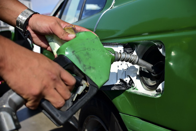 Giá dầu trên thị trường thế giới đảo chiều đi lên trong ngày 4/1 ảnh 1