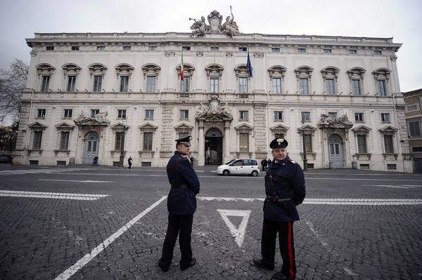 Tổng tuyển cử ở Italy chỉ được tiến hành trong một vòng bỏ phiếu ảnh 1