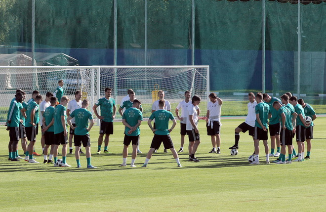 Hành trình bảo vệ ngôi vương đầy gian nan của tuyển Đức ảnh 1