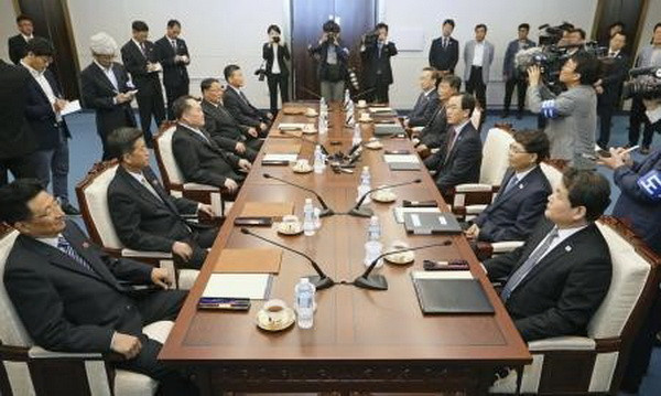 Hai miền Triều Tiên lần đầu thảo luận về hợp tác đường sắt sau 10 năm ảnh 1