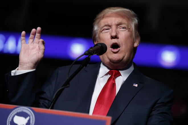 Ông Donald Trump tại một sự kiện ở Hershey (Mỹ) ngày 15/12. (Nguồn: AP/TTXVN) Tổng thống đắc cử Mỹ Donald Trump lên tiếng về vụ tấn công ở Đức ảnh 1