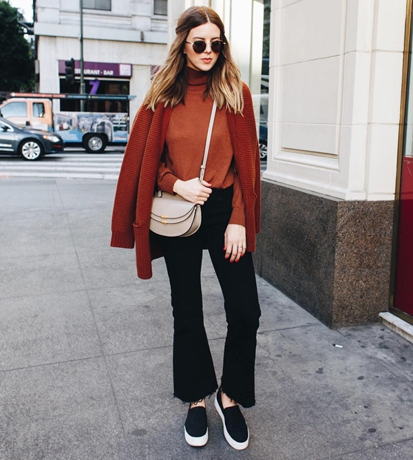 Áo cổ lọ "thống trị" phố Đông, chinh phục tín đồ thời trang thế giới ảnh 9