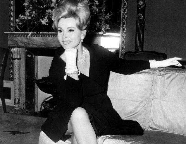 “Nữ hoàng sắc đẹp” Hollywood Zsa Zsa Gabor qua đời ở tuổi 99 ảnh 1