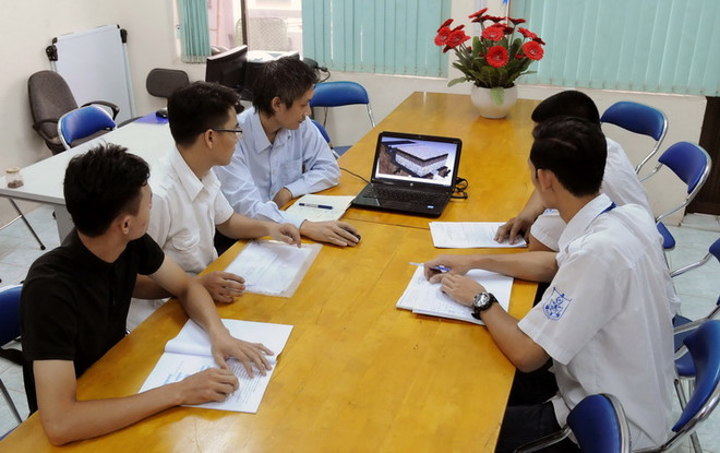(Ảnh minh họa: An Hiếu/TTXVN) Làm thế nào để thu hút tri thức ở nước ngoài về nước? ảnh 1