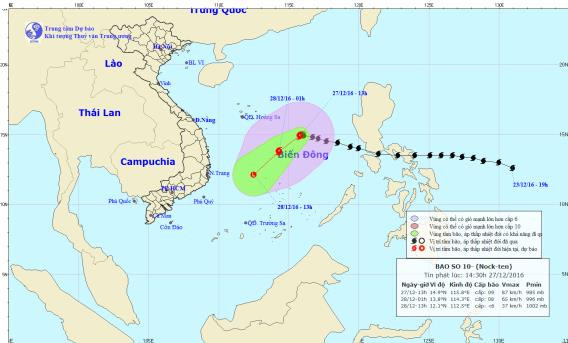 Đường đi và vị trí cơn bão. (Nguồn: Trung tâm Dự báo Khí tượng Thủy văn Trung ương) Bão số 10 di chuyển theo hướng Tây Nam và suy yếu dần ảnh 1