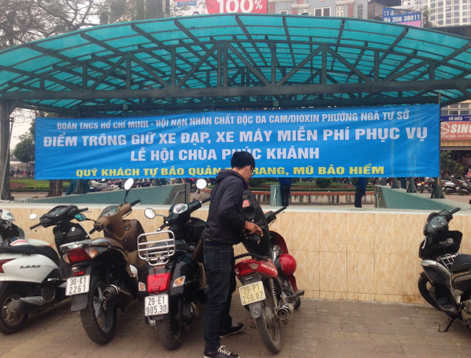 Hà Nội: Gửi xe miễn phí cho người dân tới lễ chùa Phúc Khánh ảnh 1