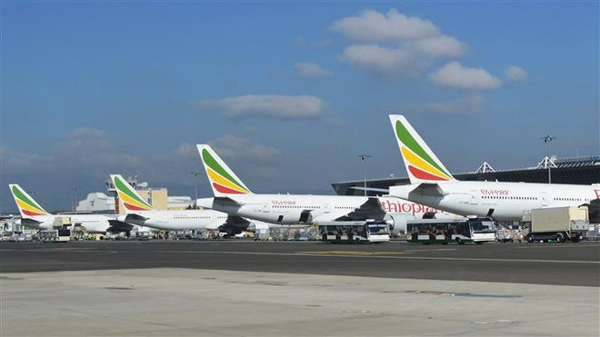 Nhiều hãng hàng không dừng khai thác đường bay đến Trung Quốc ảnh 1